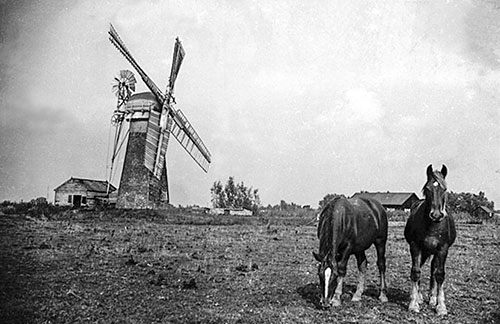 Mill working c.1920