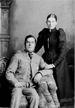 Thomas & Elizabeth Howard c.1890
