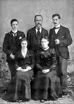 Pitts family c.1897