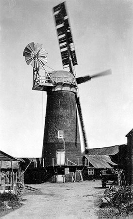 Mill working with two sails - c.1912