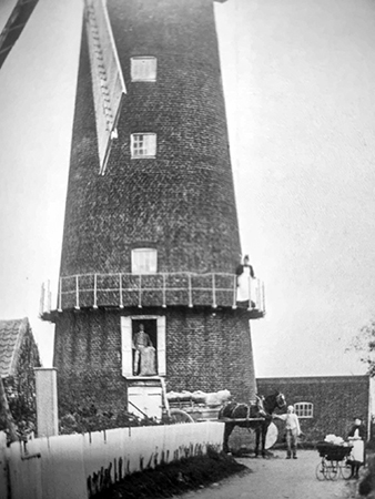 c.1895